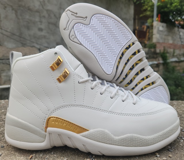 Air Jordan 12 Retro 2025 Phantom